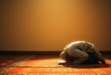 sujud tilawah secara bahasa berarti sujud karena